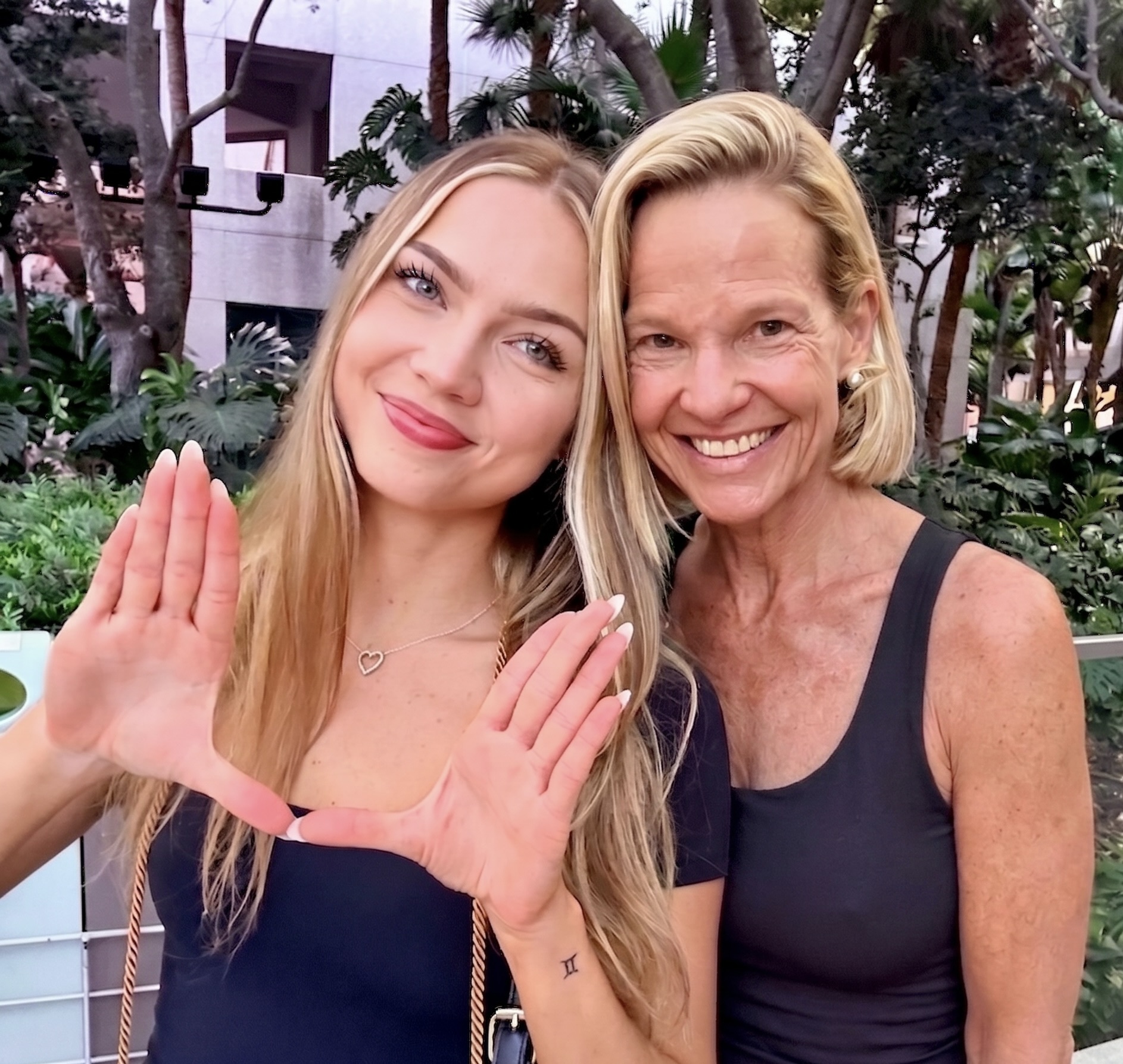 Jennifer Allen, Whitney's mother